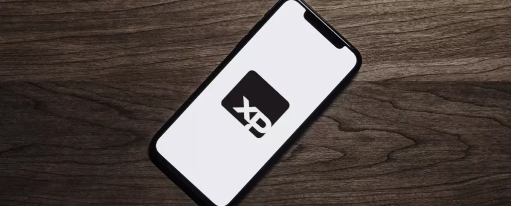 iphone 7 com aplicativo da xp investimentos aberto